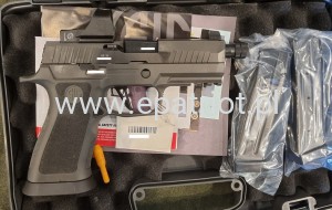 Pistolet Sig Sauer P320 X-Carry Legion z kolimatorem