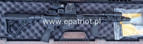 Zestaw TAKTYCZNY Karabinek Daniel Defense V7s