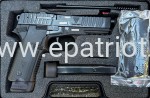 Pistolet VIS 100 M1 z gwintem kal. 9x19mm